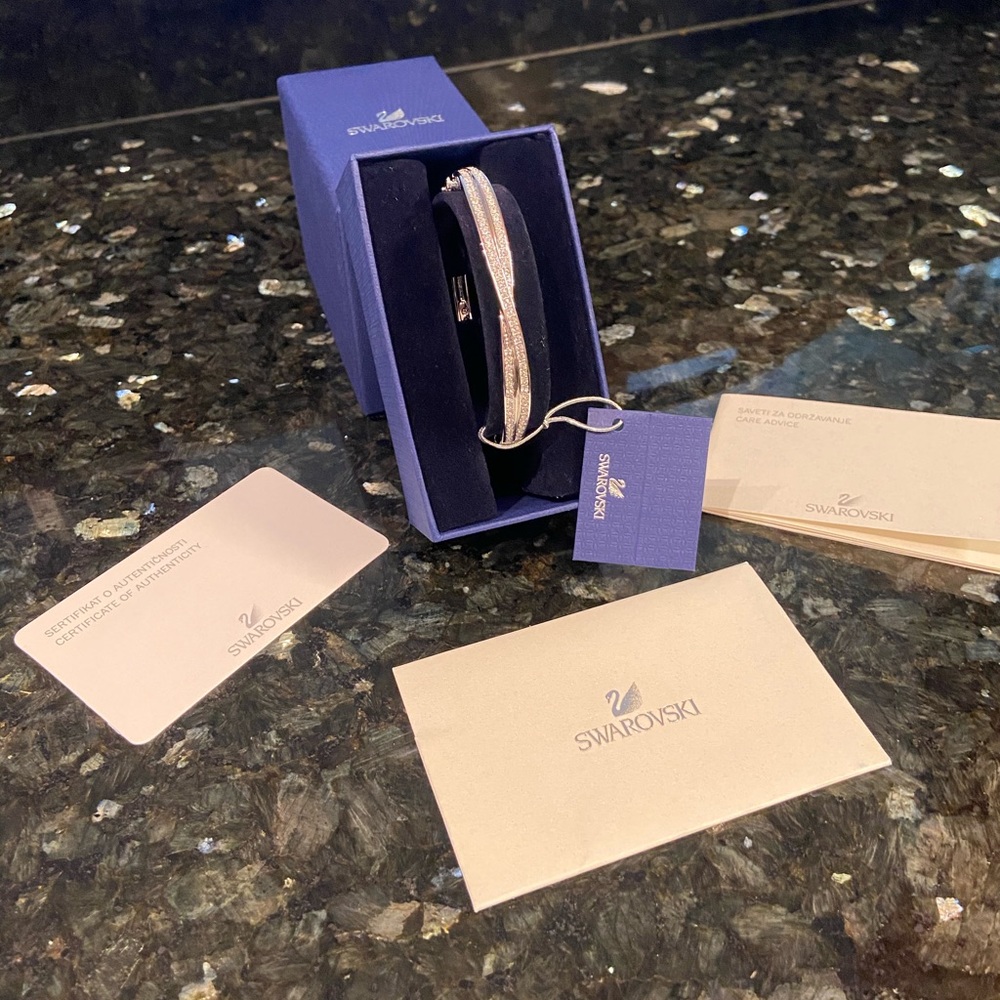 Swarovski Crystal bracelet. Brand new